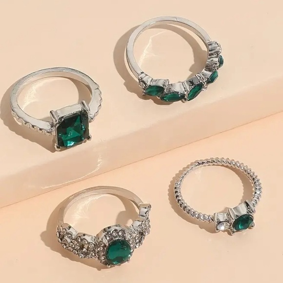 New 4 Pcs Stackable Finger Ring Inlaid Rhinestones Simple Alloy Green emerald - Picture 4 of 8